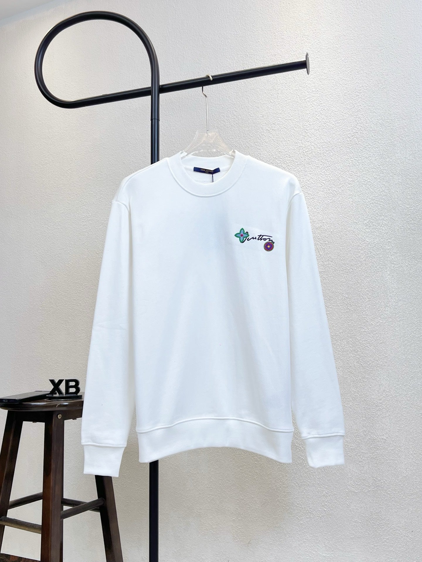 LV Crew Neck Sweatshirt with Signature Floral Embroidery 493381