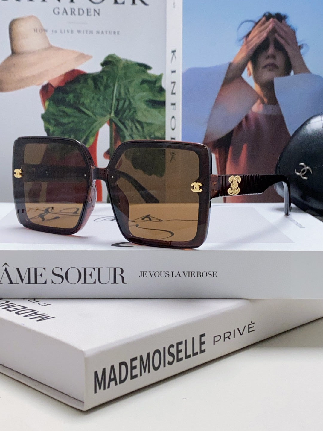 CC Sunglasses 429528