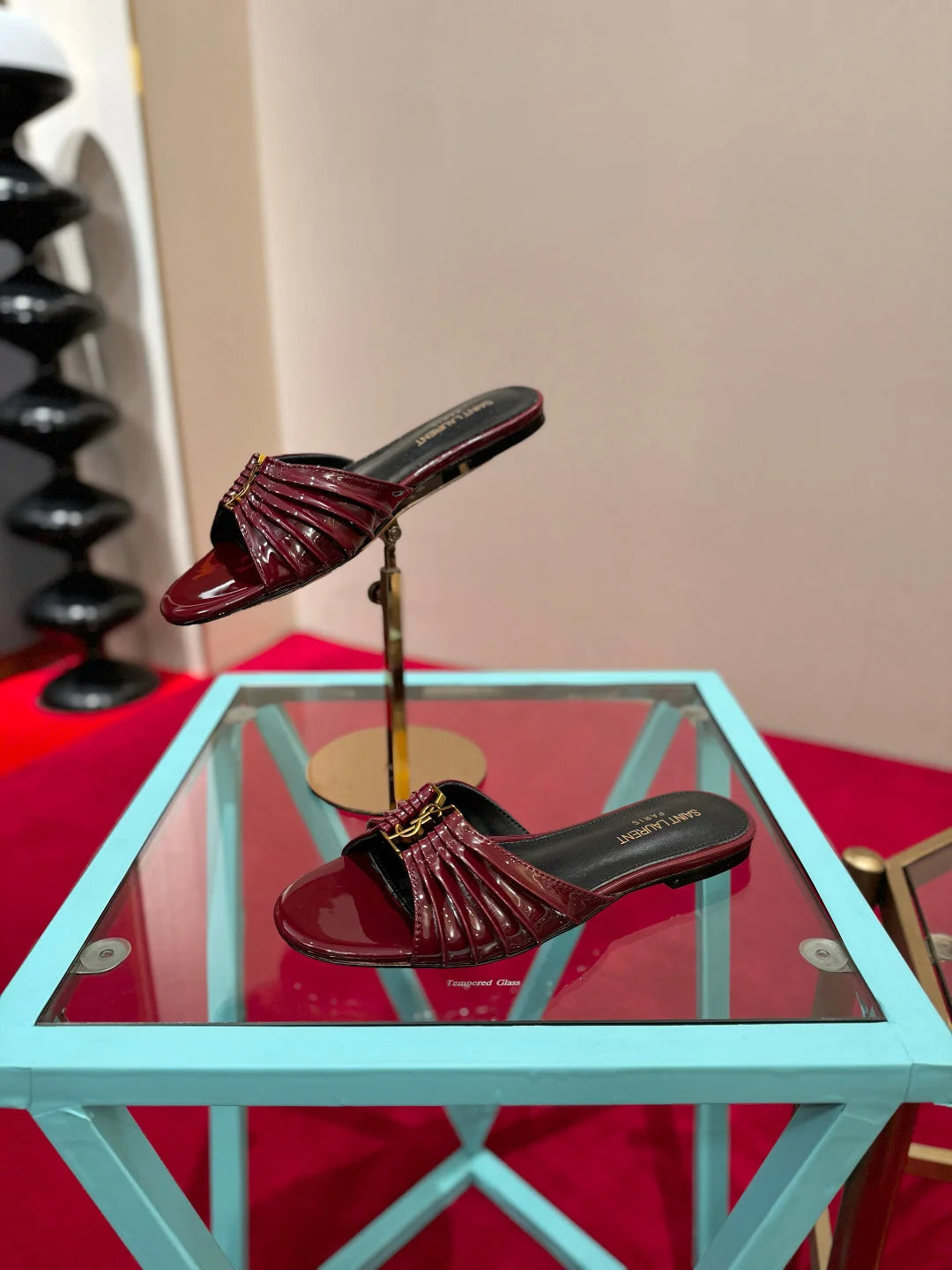 YSL 2026 Flat Sandal Smooth Calfskin 925205