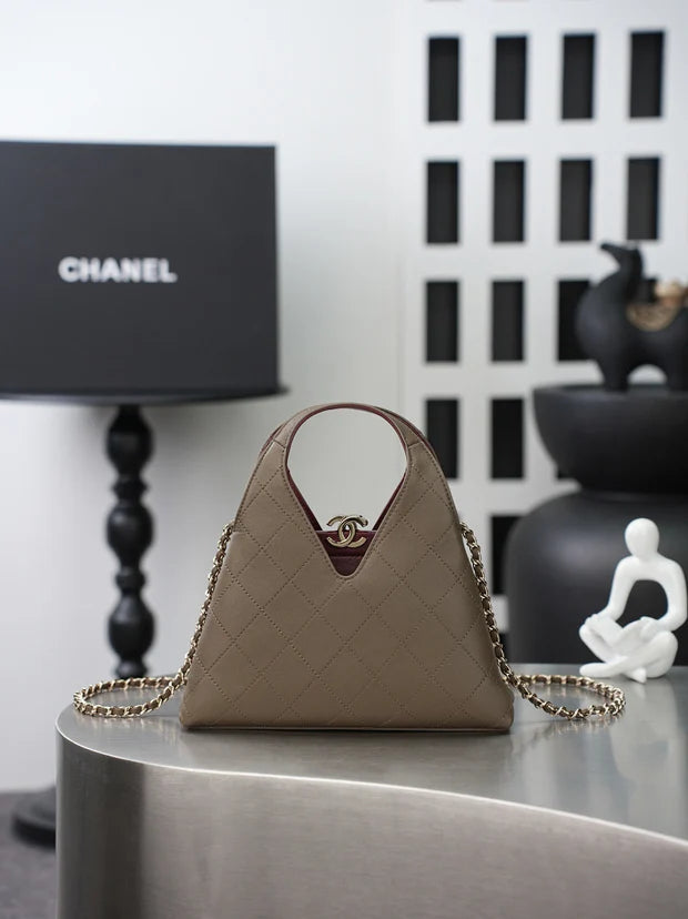 Chanel 2026 Shopping Bag 23cm Calfskin And Gold-tone
