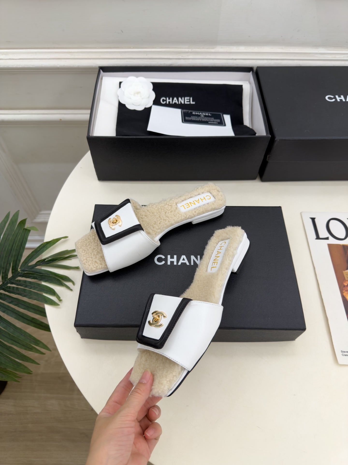CC Shearling CC-Logo Flat Slide Suede Leather 164890