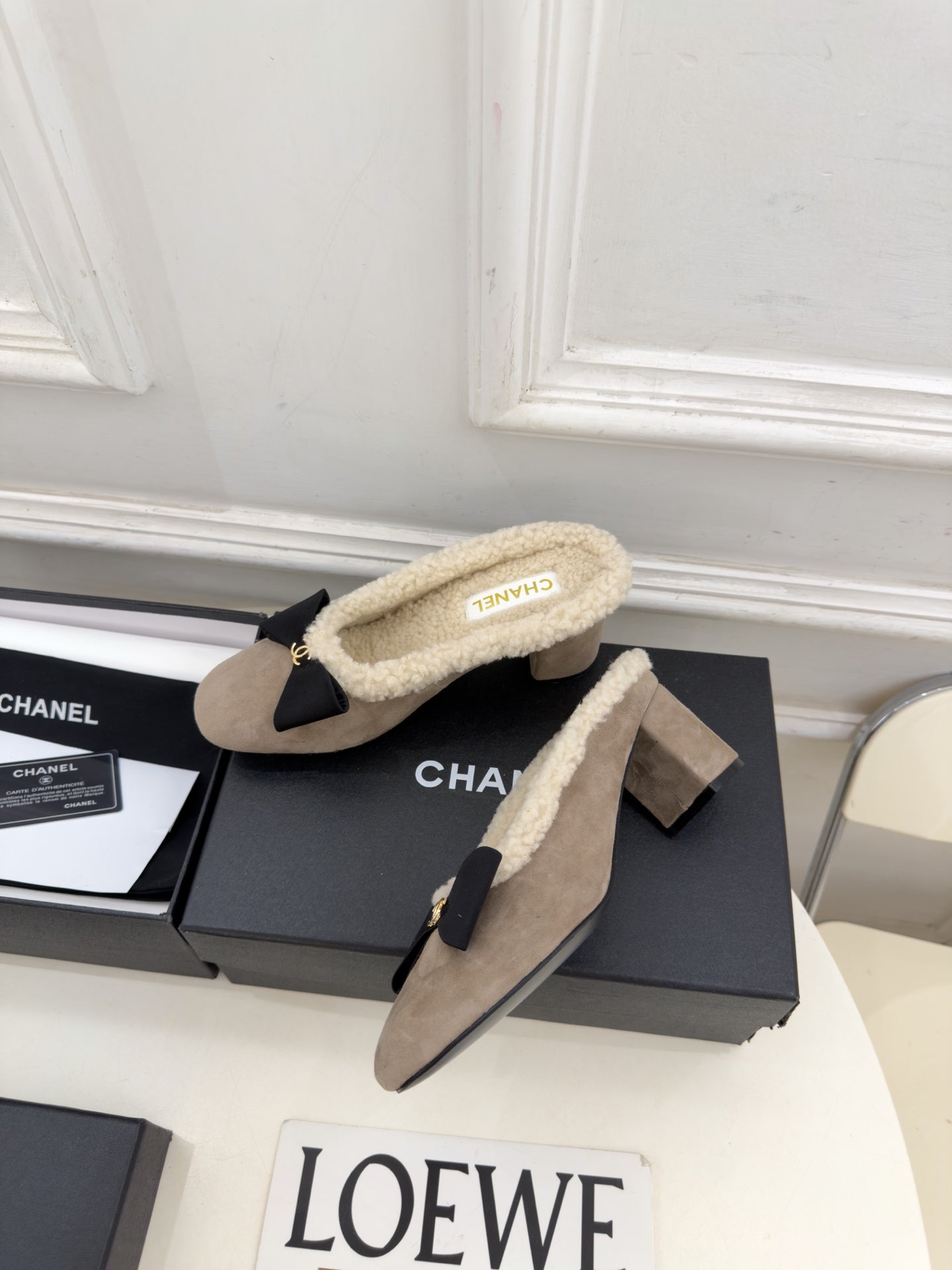 CC 26FW Shearling-Lined Bow Mules 6cm Suede Leather 164884