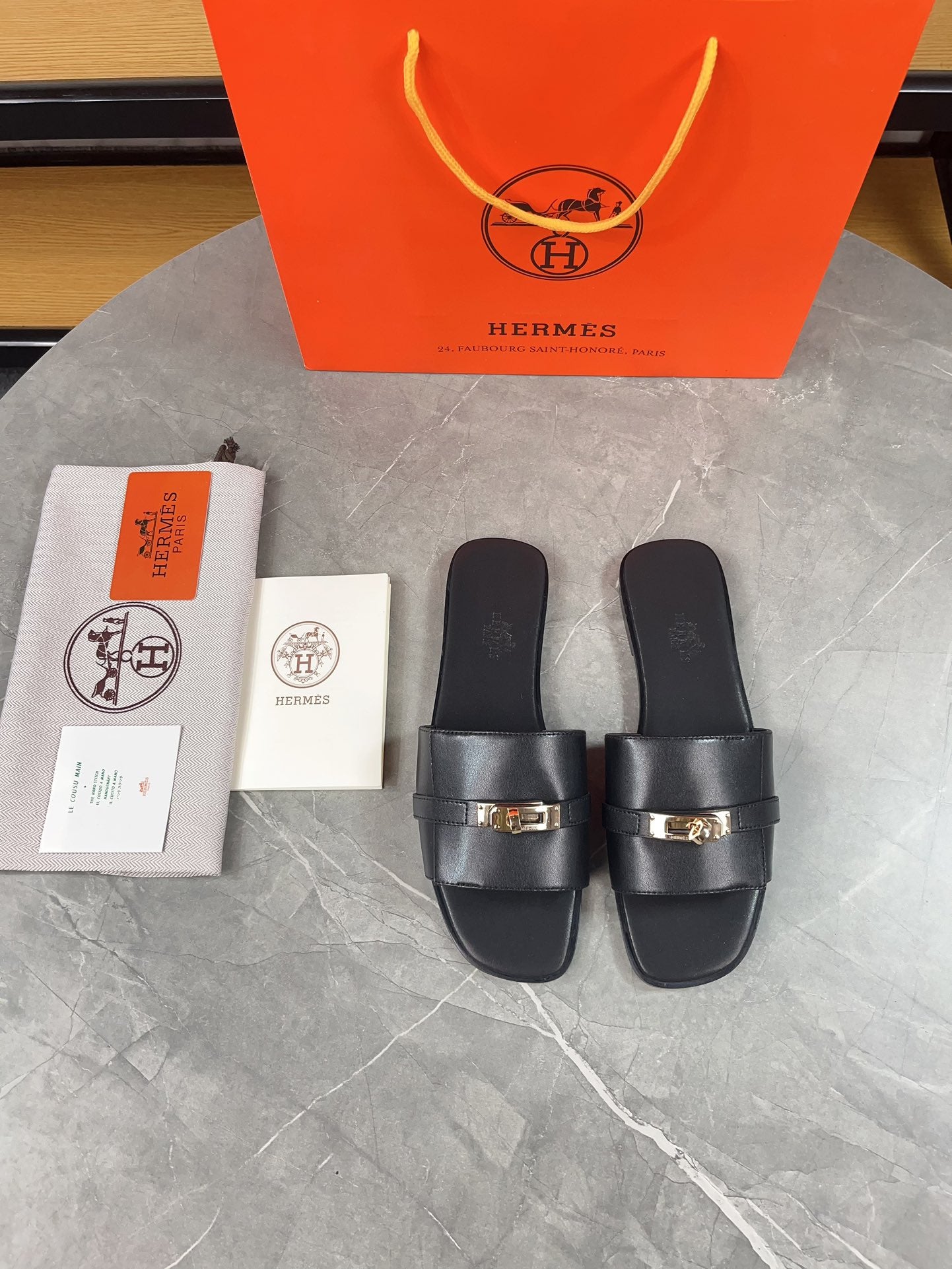HM 26s Giulia Sandal Kelly Buckle Leather 936453