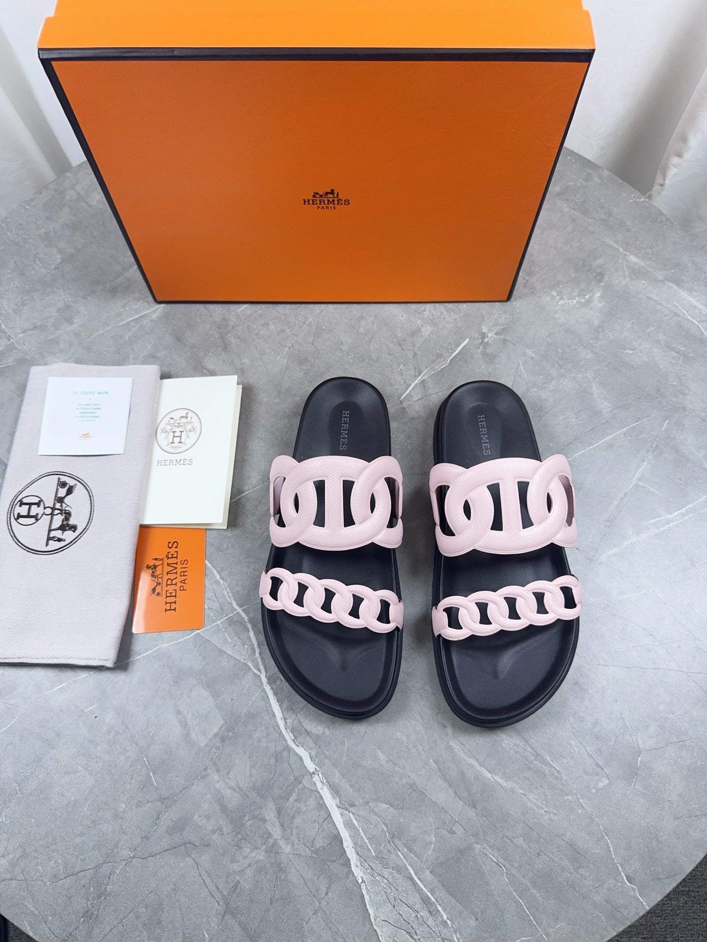 HM 26s Extra Sandals Leather 936539