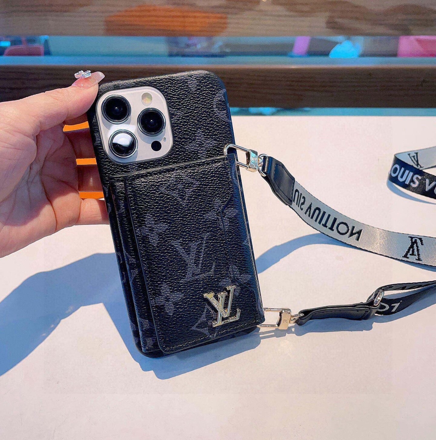 LV iPhone Case 393903