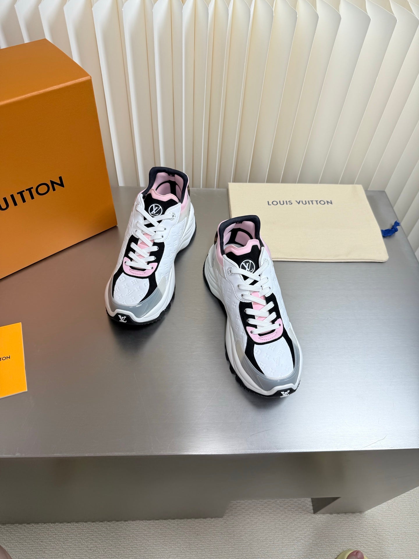 LV 26s Run 55 Sneaker Monogram Denim Laces 989216