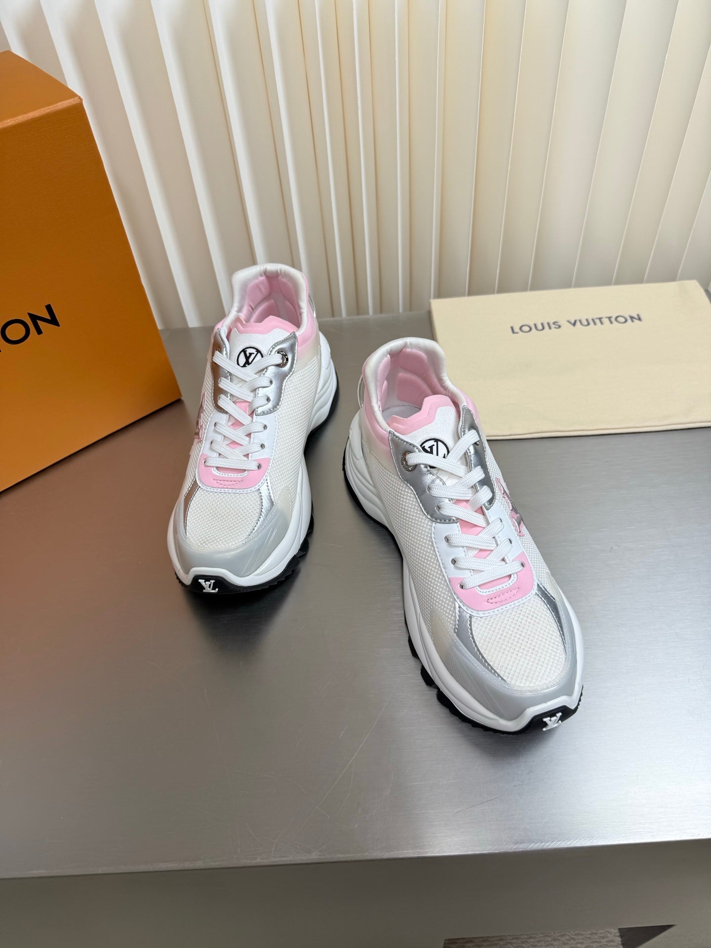 LV 26s Run 55 Sneaker Monogram Denim Laces 989216