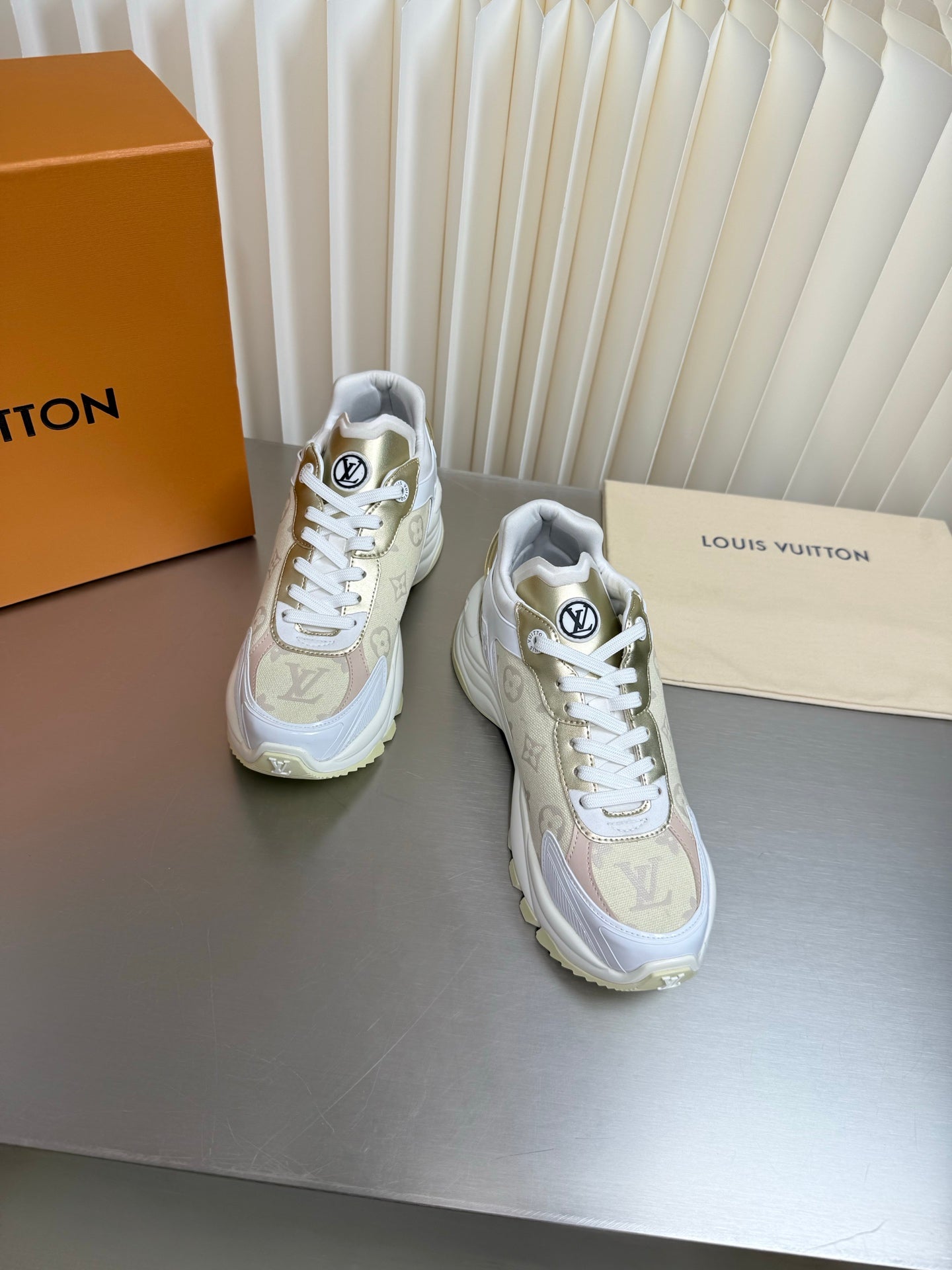 LV 26s Run 55 Sneaker Monogram Denim Laces 989216