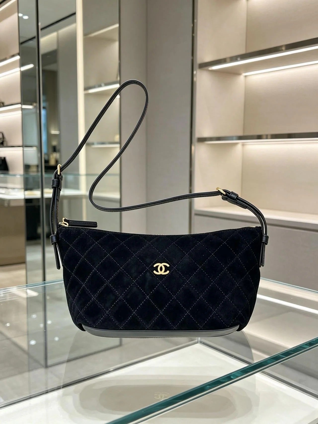 Chanel 2026 Clutch Bag 19cm Suede Leather