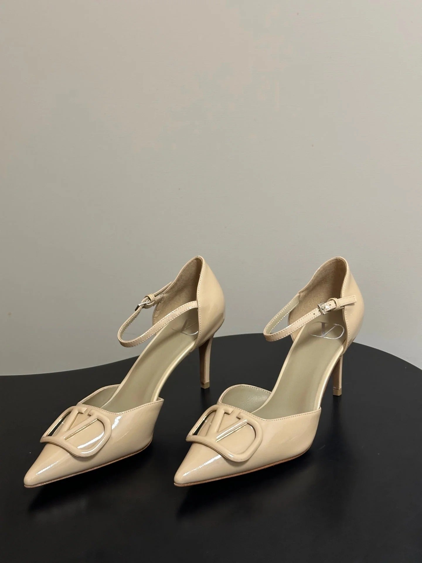 Valentino 2026 Garavani VLogo Signature D'Orsay 80mm Patent Leather Pumps 885969