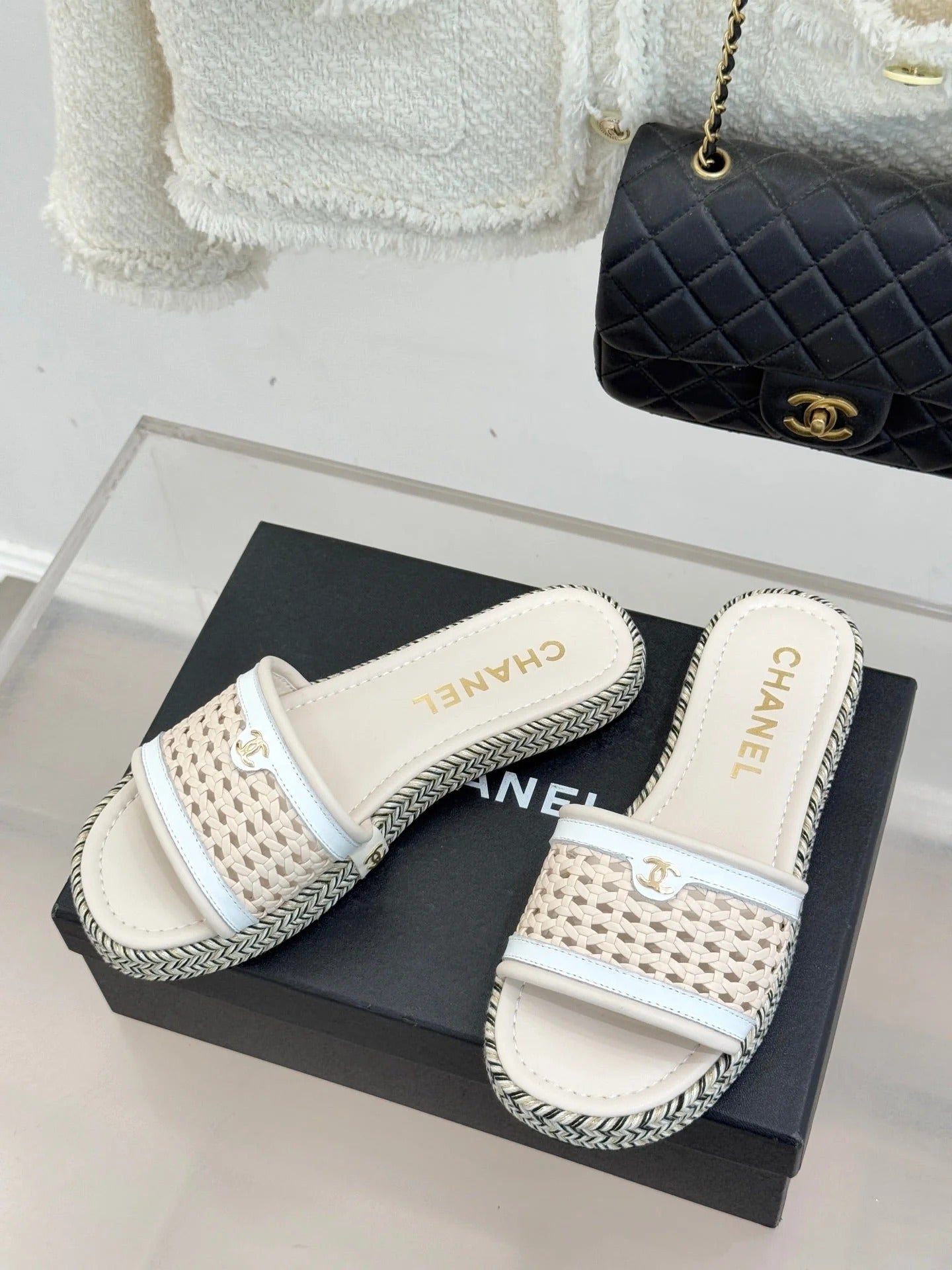 CC 2026 Slippers Double C Woven Lambskin