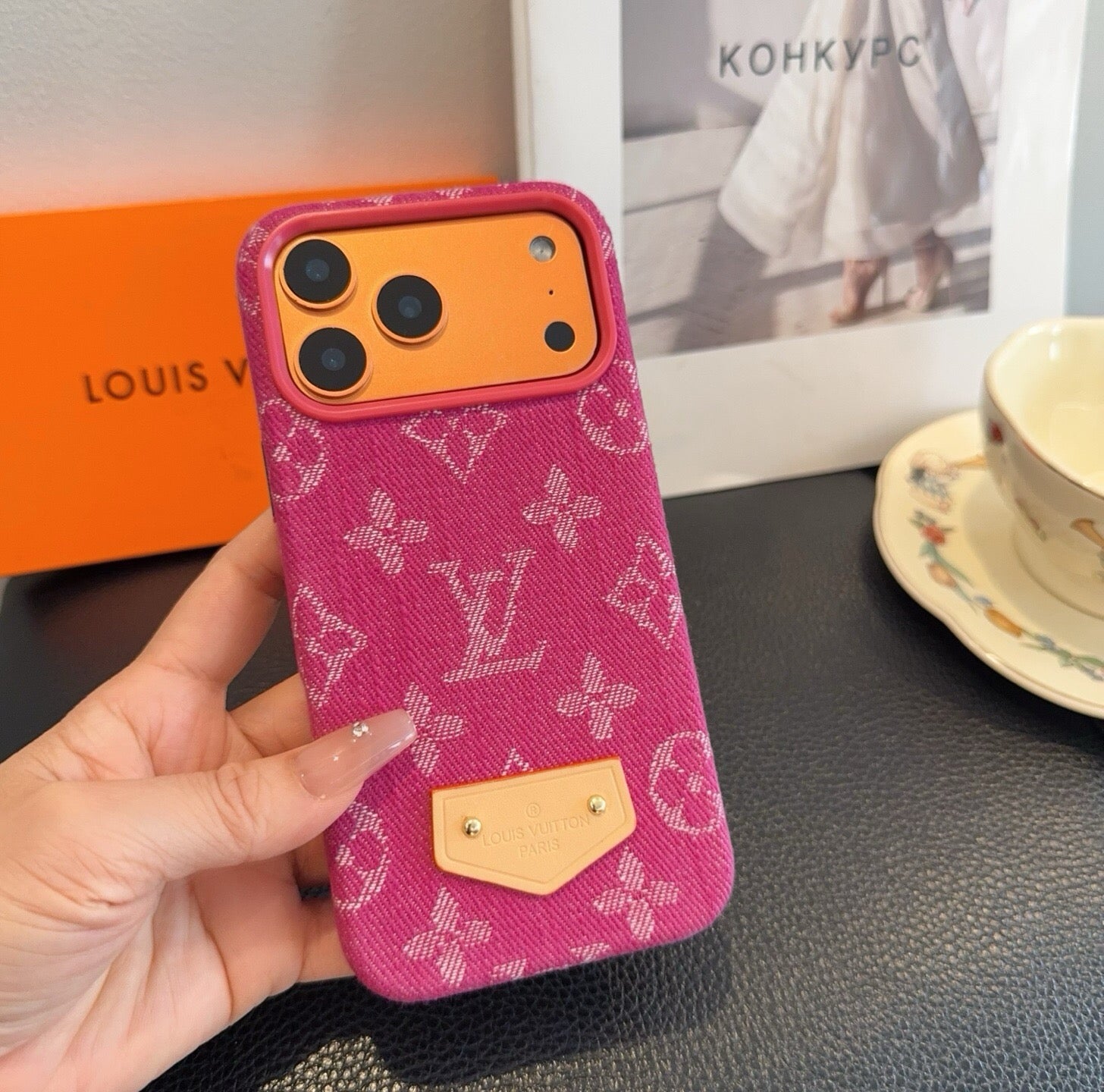 LV iPhone Case 395086