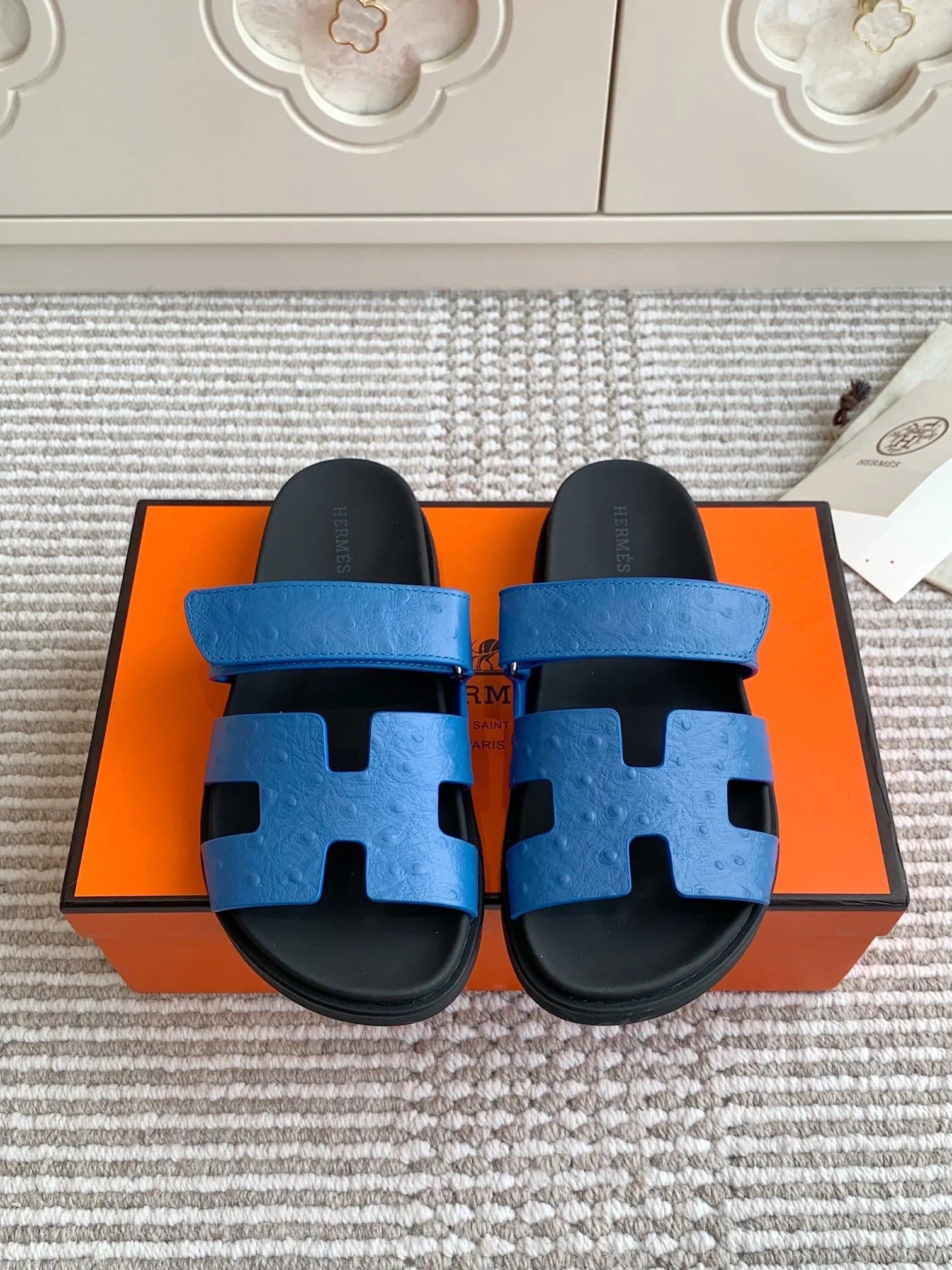 Hermes 2026 Chypre Sandal Ostrich Embossed Leather 982168