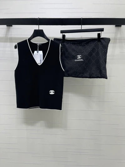 Chanel 2026Knitted V-neck Vest Black Cotton 356406
