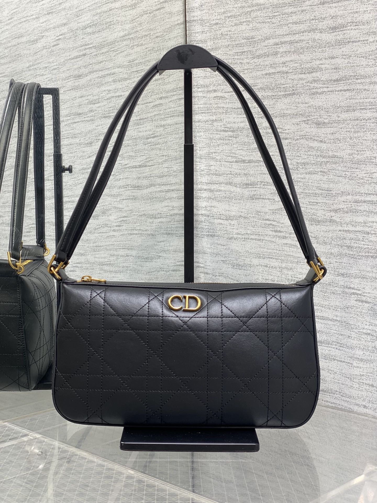 Dior 2026 Quilted Leather Zippered Shoulder Bag 26cm Suede Leather 403691